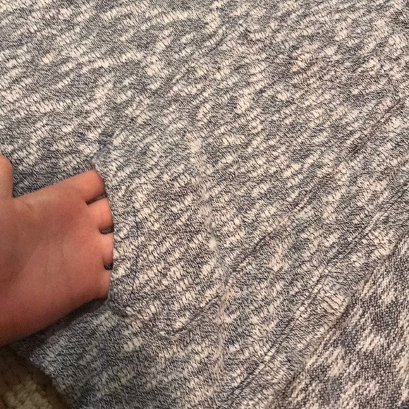 Sweater - Picture 4 of 4